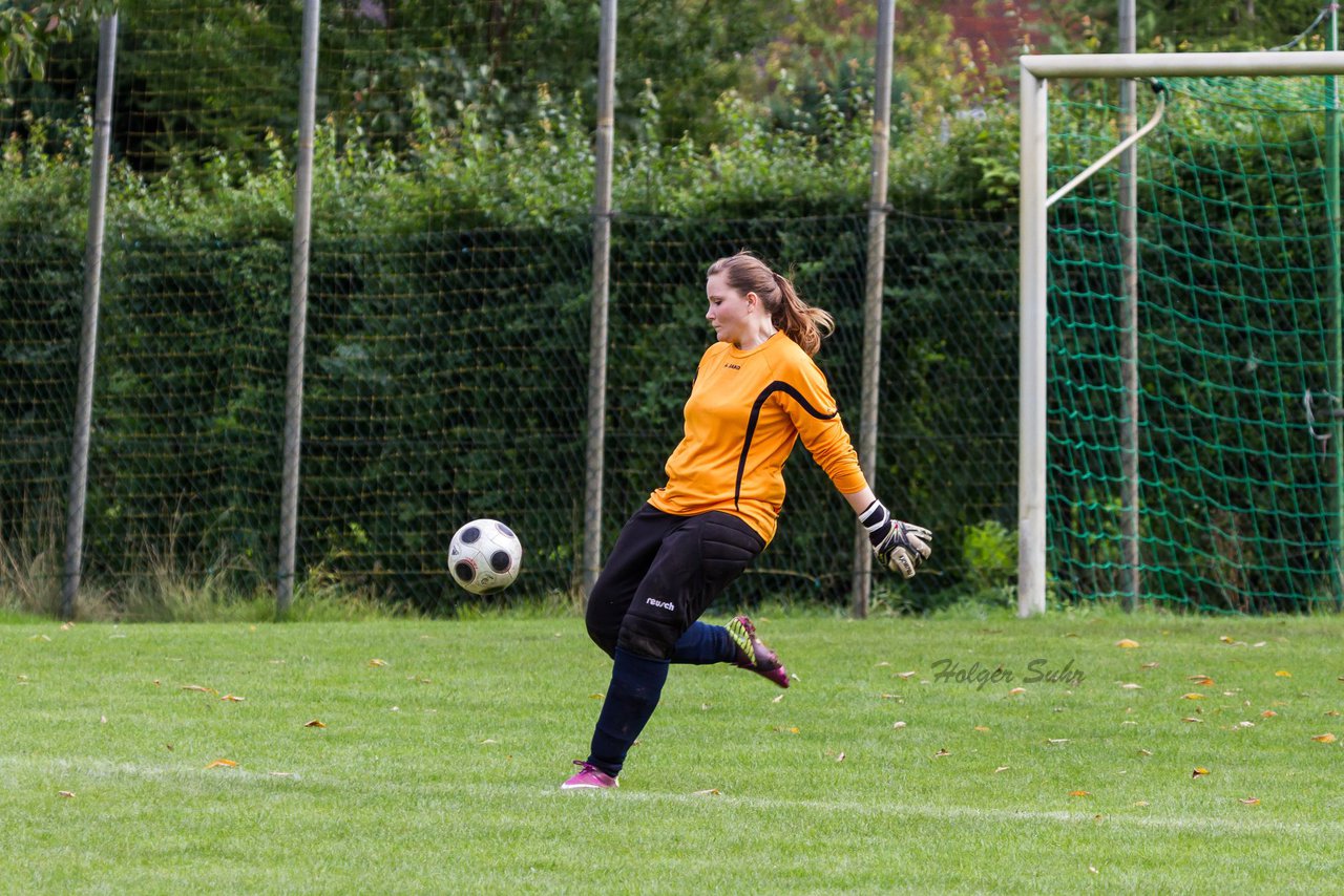 Bild 73 - Frauen SV Neuenbrook/Rethwisch - SG Ratekau Strand 08 : Ergebnis: 0:3